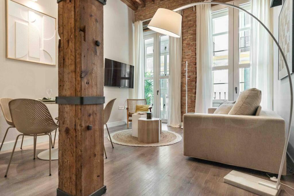 Eclectic & Elegant Apartment By Rems Málaga Kültér fotó